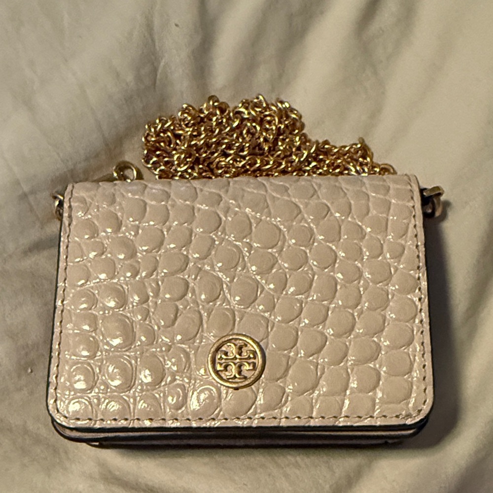 TORY BURCH Walker Nano Embossed Leather Chain
Wallet/Crossbody Bag - Picture 3 of 10